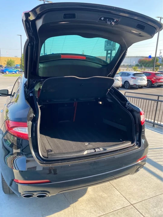 2019 Maserati Levante - Image 15 of 16