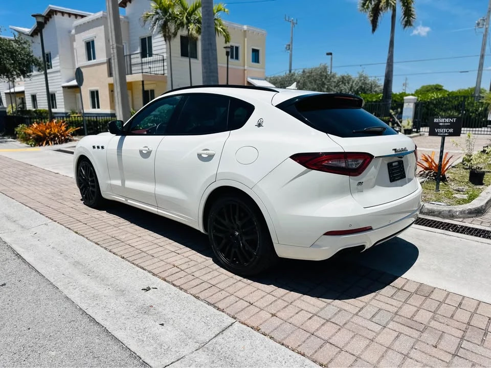 2019 Maserati Levante - Image 15 of 18