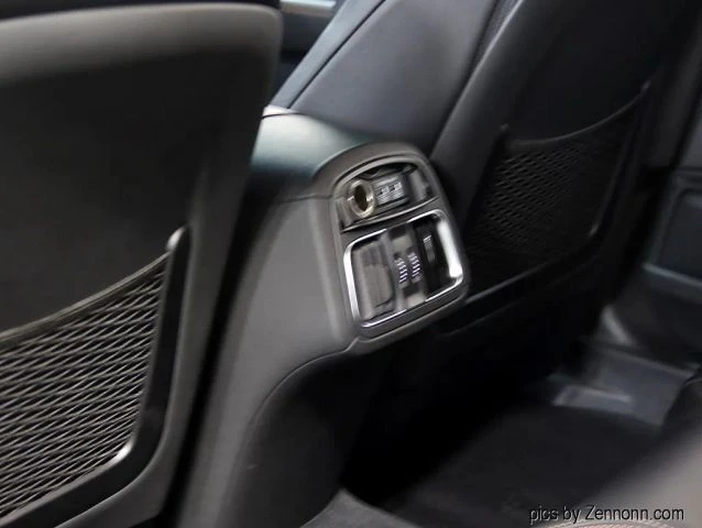 2019 Maserati Levante - Image 16 of 21