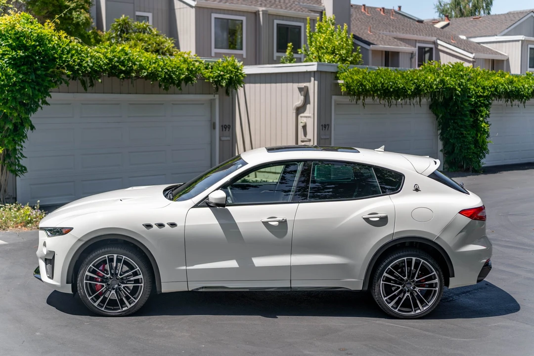 2019 Maserati Levante Trofeo - Image 10 of 31