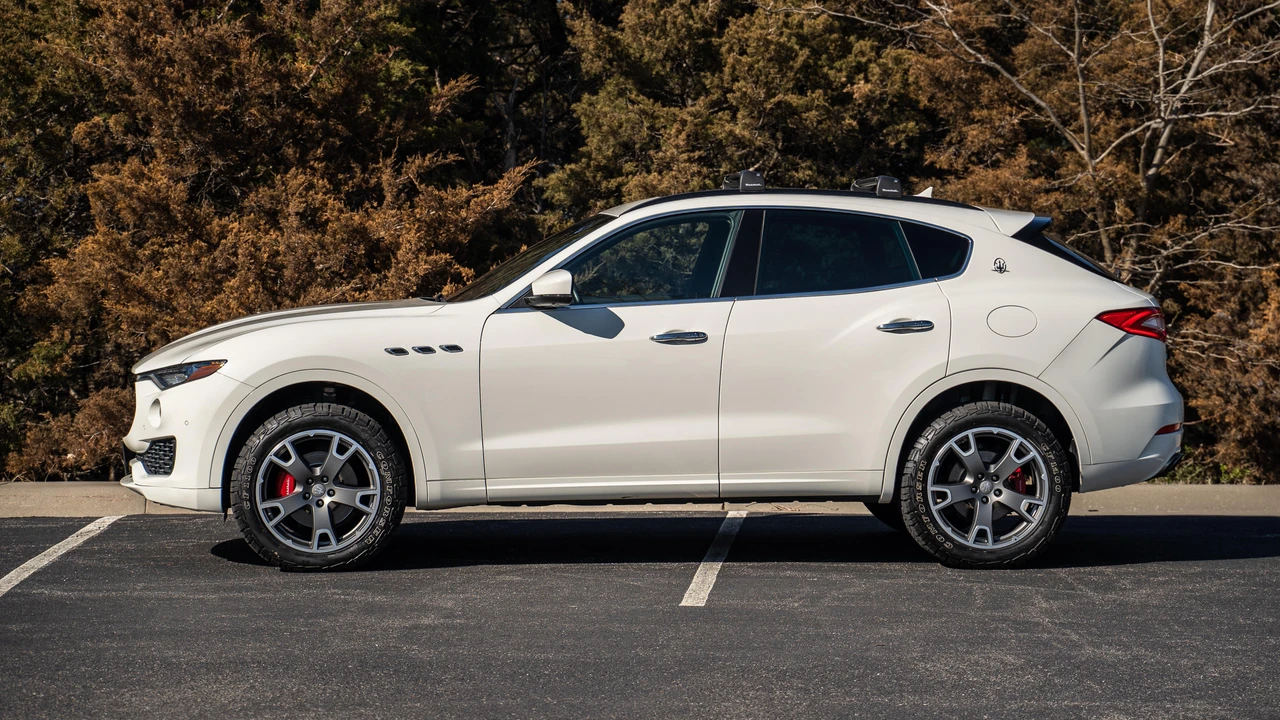 2019 Maserati Levante - Image 9 of 31