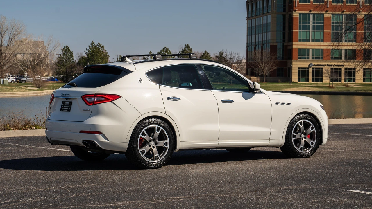 2019 Maserati Levante - Image 14 of 31