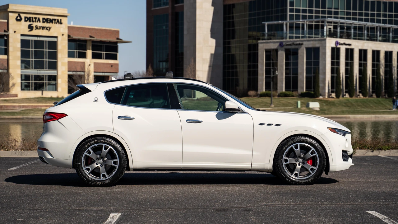 2019 Maserati Levante - Image 15 of 31