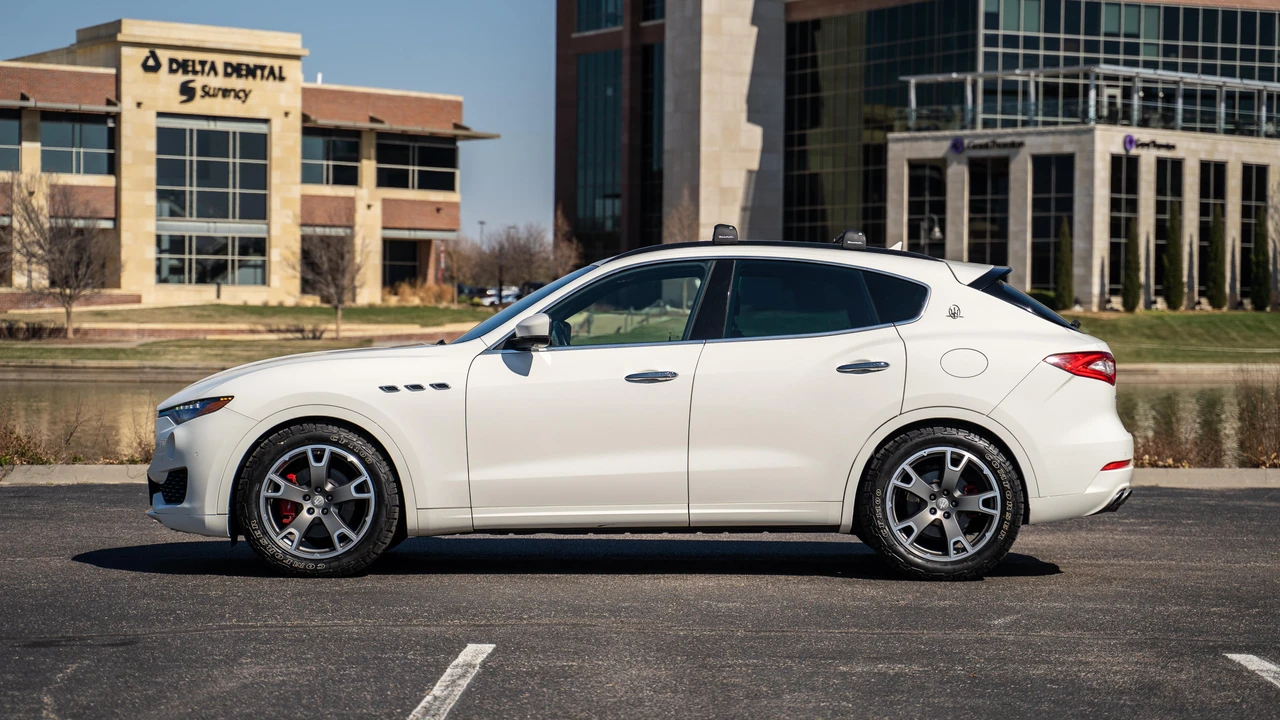 2019 Maserati Levante - Image 8 of 31