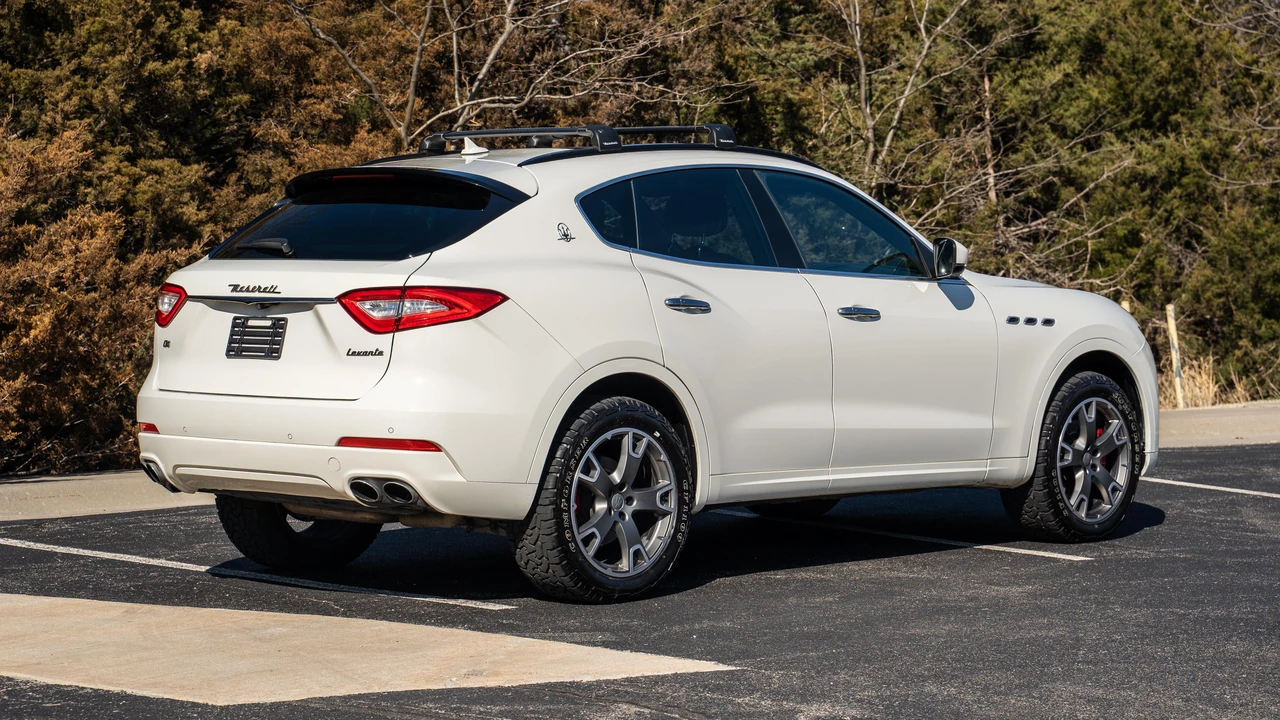 2019 Maserati Levante - Image 13 of 31