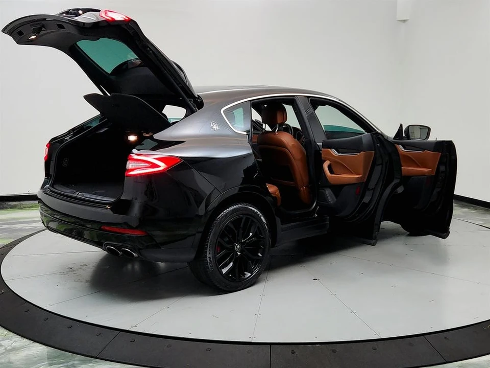 2019 Maserati Levante - Image 11 of 12