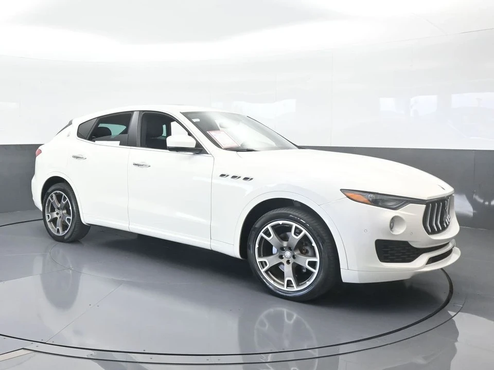 2019 Maserati Levante - Image 8 of 12