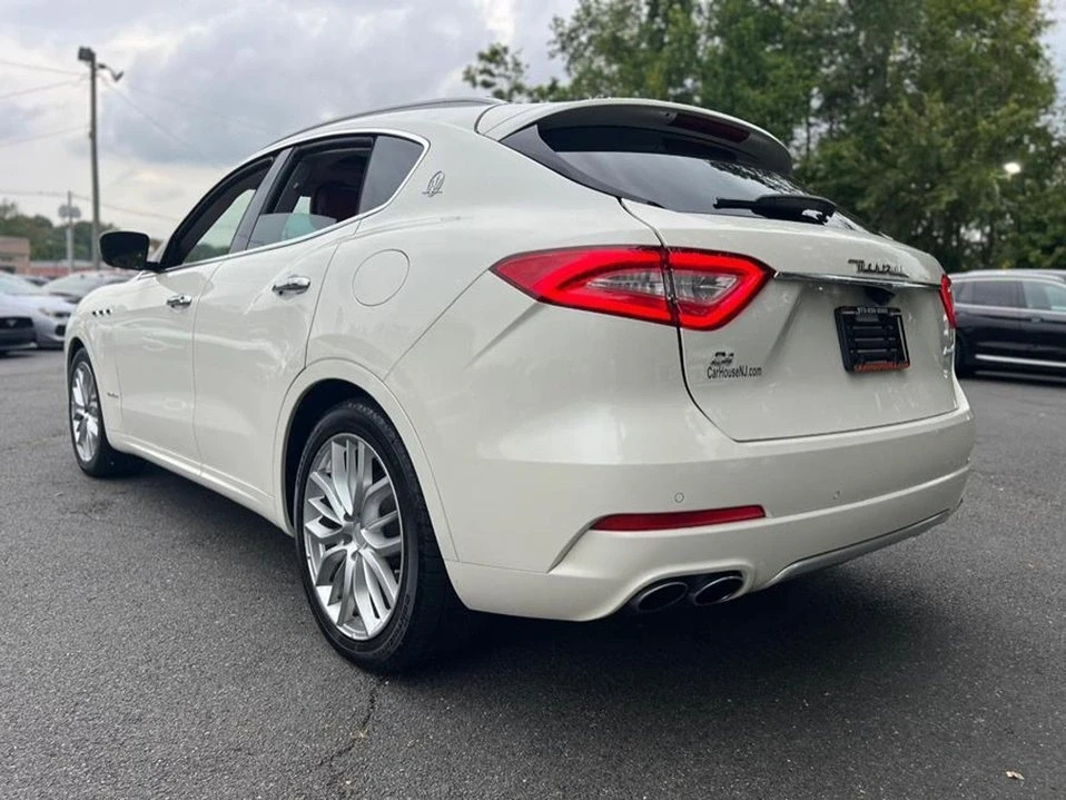 2019 Maserati Levante - Image 10 of 20