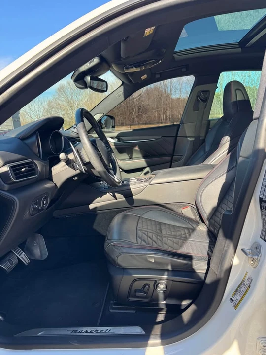 2019 Maserati Levante - Image 6 of 15