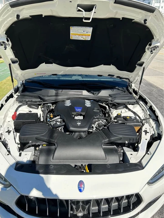 2019 Maserati Ghibli 3rd Gen - Image 3 of 10