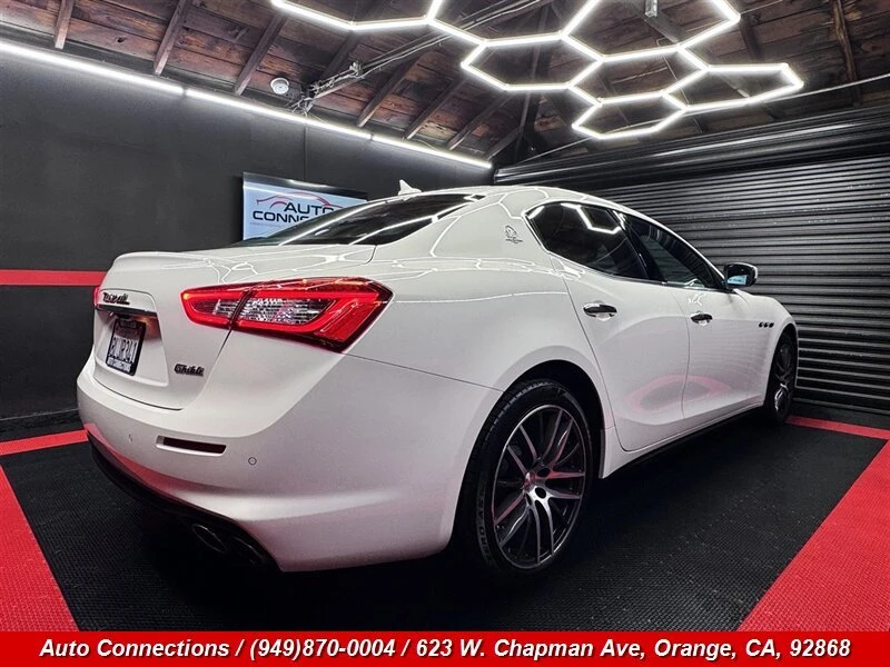 2019 Maserati Ghibli 3rd Gen - Image 3 of 19