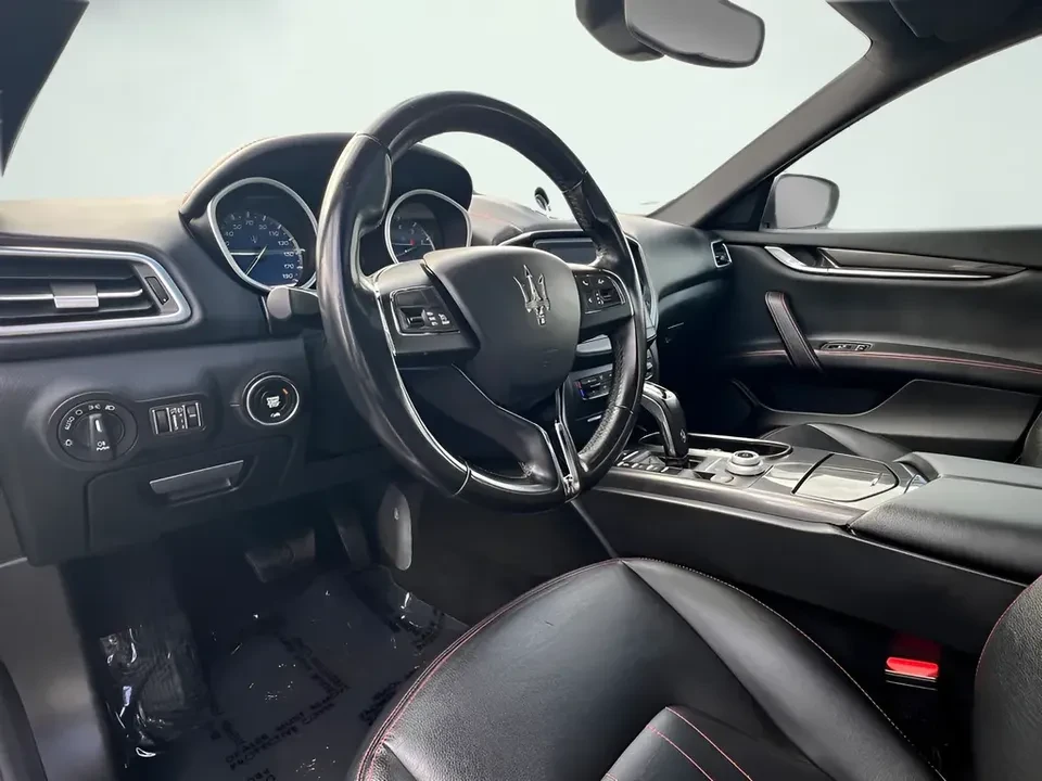 2019 Maserati Ghibli 3rd Gen - Image 17 of 20