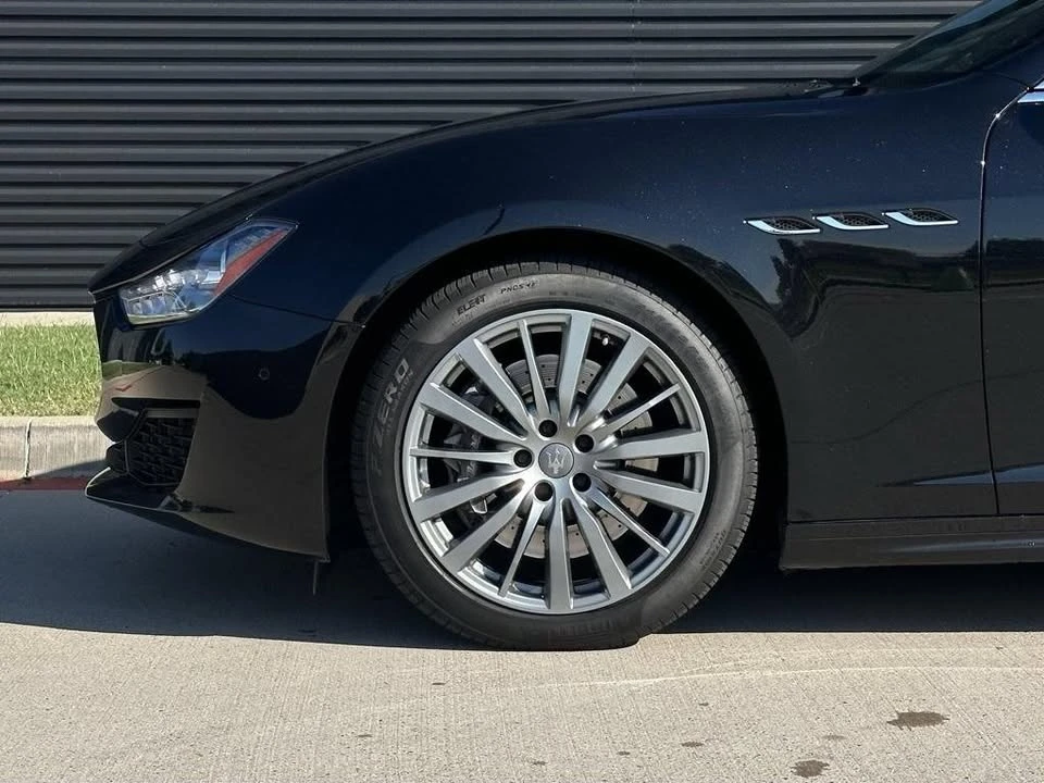 2019 Maserati Ghibli 3rd Gen - Image 7 of 17