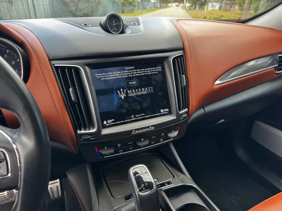 2019 Maserati Levante - Image 15 of 18