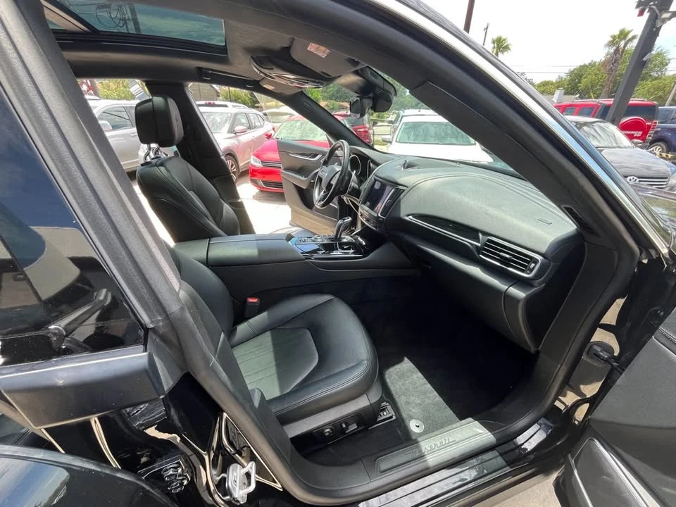 2019 Maserati Levante - Image 17 of 20
