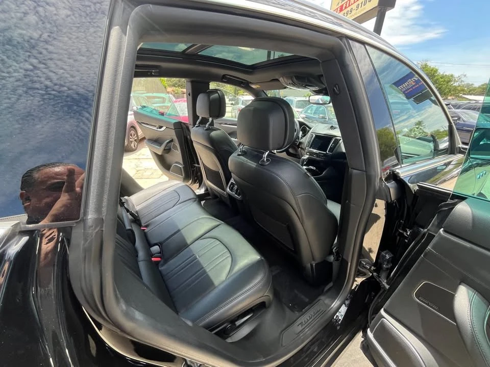 2019 Maserati Levante - Image 16 of 20