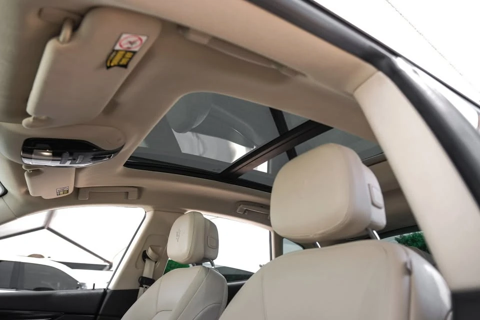 2019 Maserati Levante - Image 5 of 14