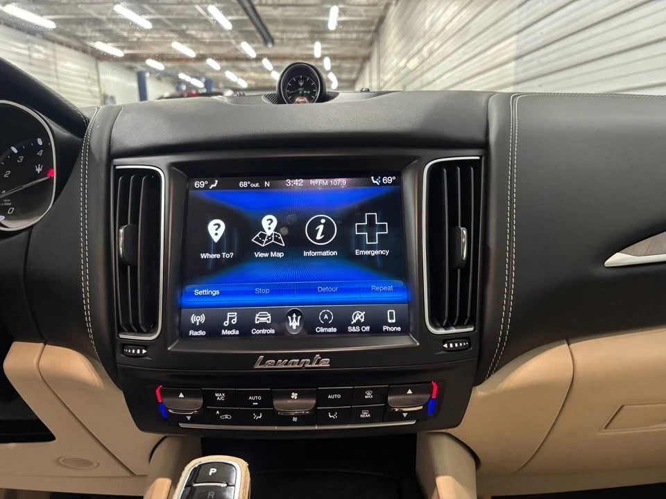2019 Maserati Levante - Image 8 of 20