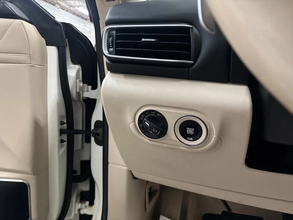 2019 Maserati Levante - Image 10 of 20