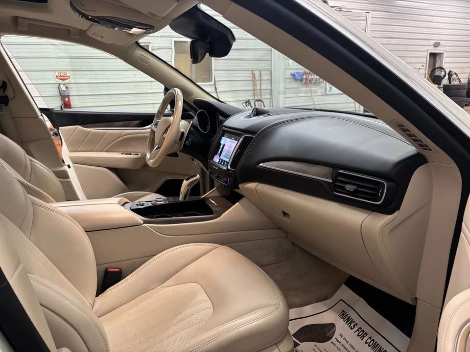 2019 Maserati Levante - Image 17 of 20