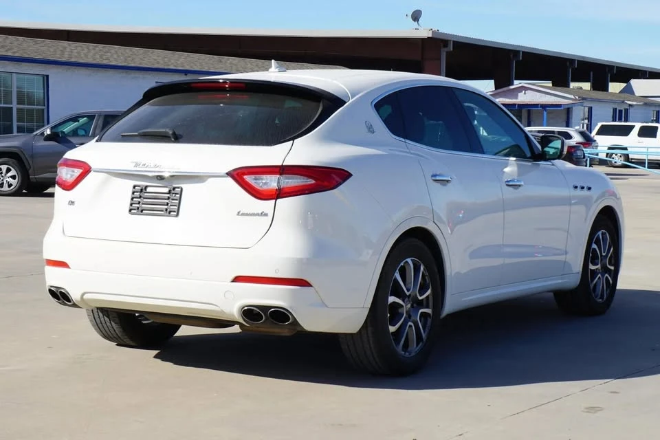 2019 Maserati Levante - Image 11 of 12