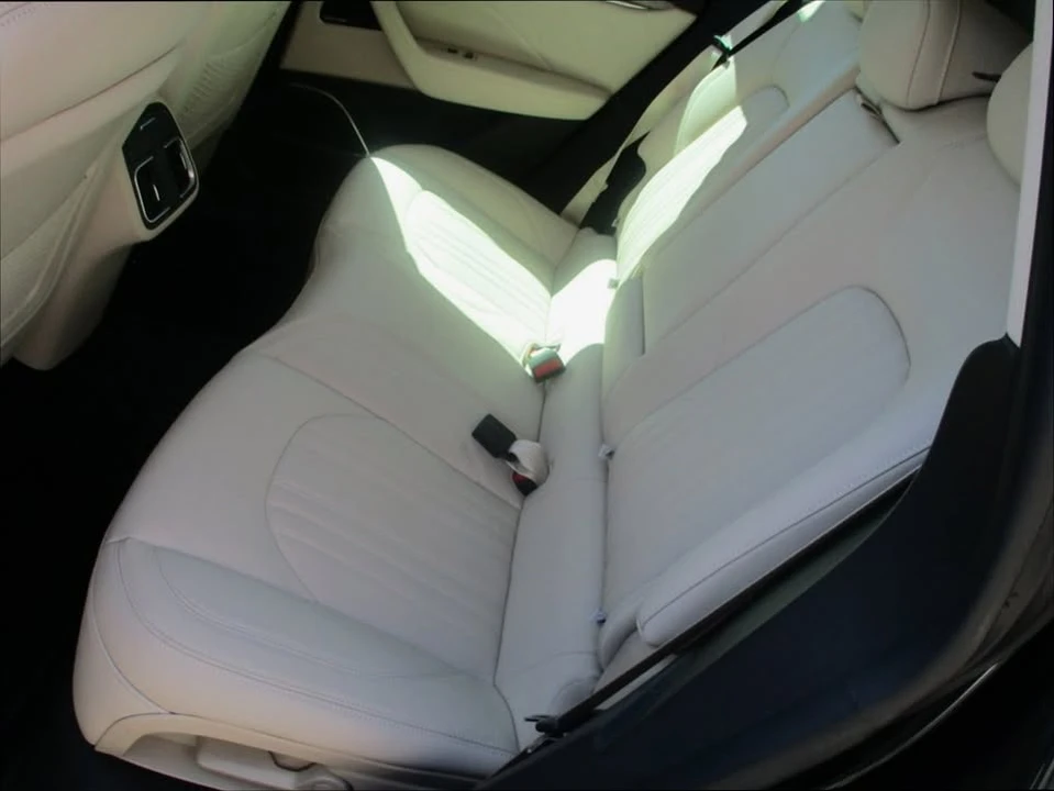 2019 Maserati Levante - Image 13 of 19