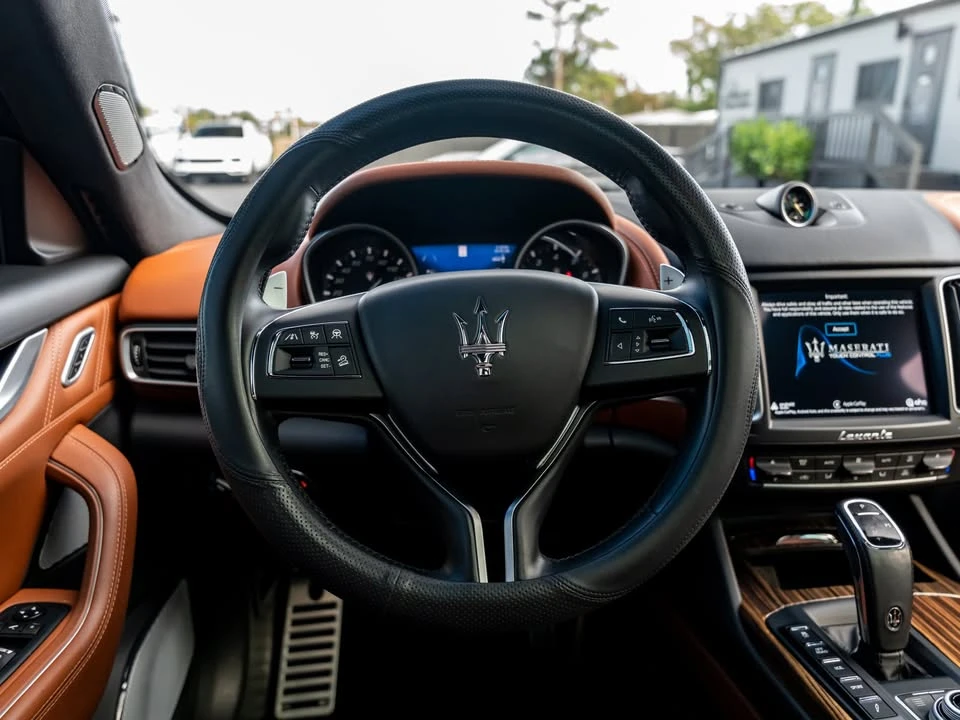 2019 Maserati Levante - Image 8 of 20