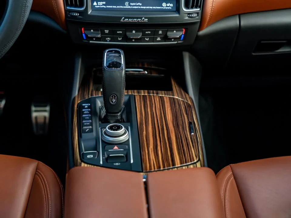 2019 Maserati Levante - Image 9 of 20