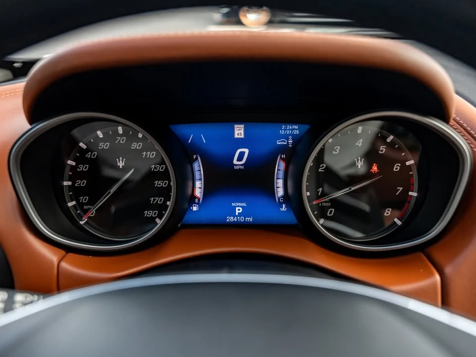 2019 Maserati Levante - Image 11 of 20