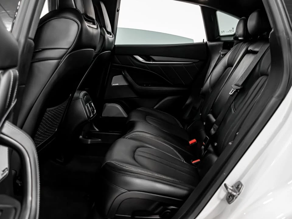 2019 Maserati Levante - Image 8 of 15