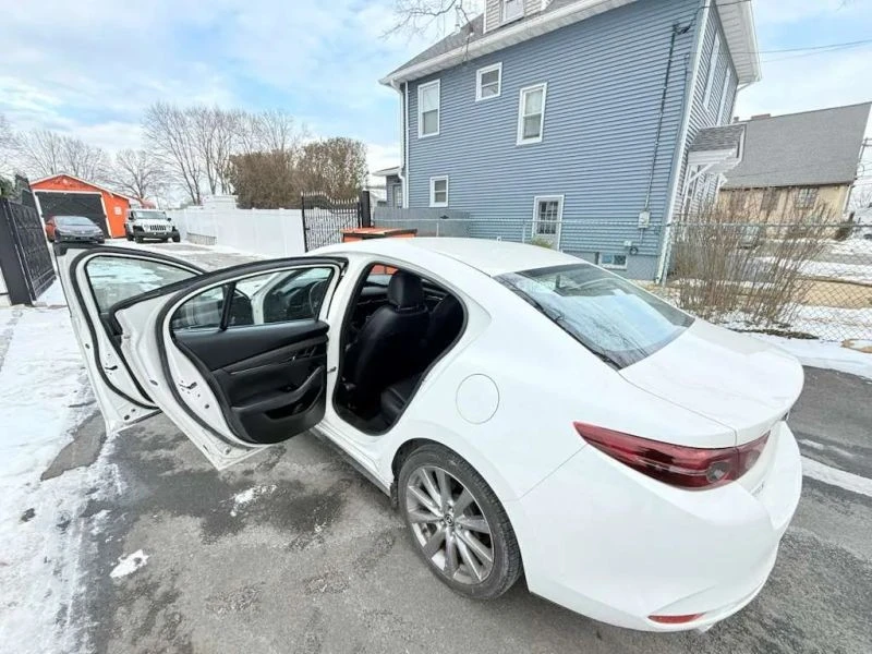 2019 Mazda Mazda 3 4th Gen - Image 9 of 12