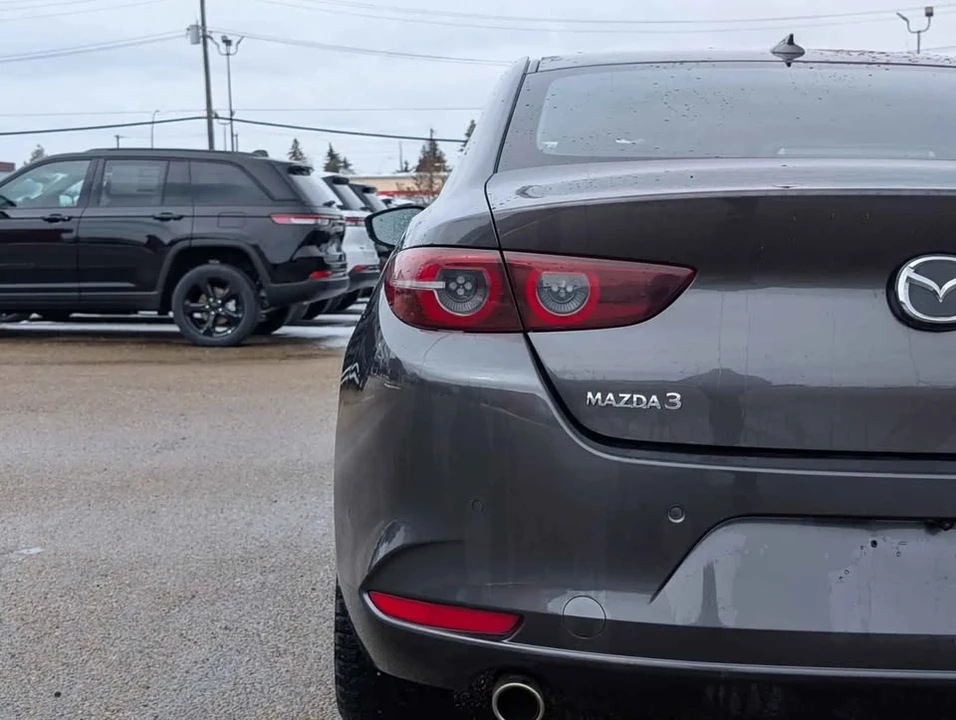 2019 Mazda Mazda 3 4th Gen - Image 8 of 16