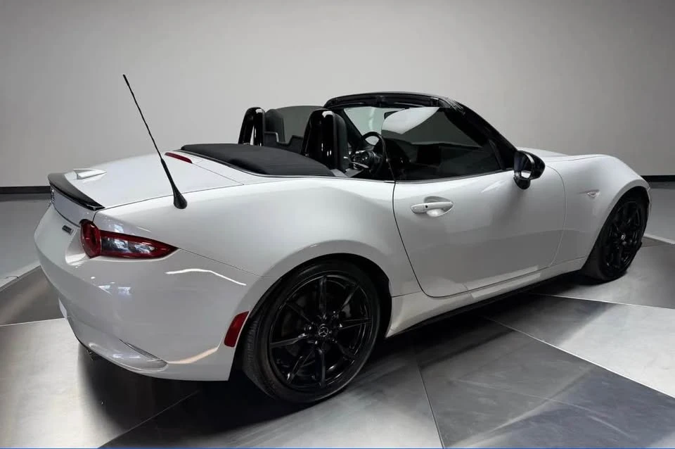 2019 Mazda ND MX-5 Miata - Image 2 of 9