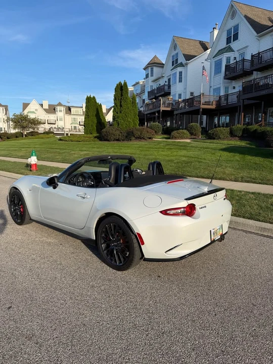 2019 Mazda ND MX-5 Miata - Image 2 of 20