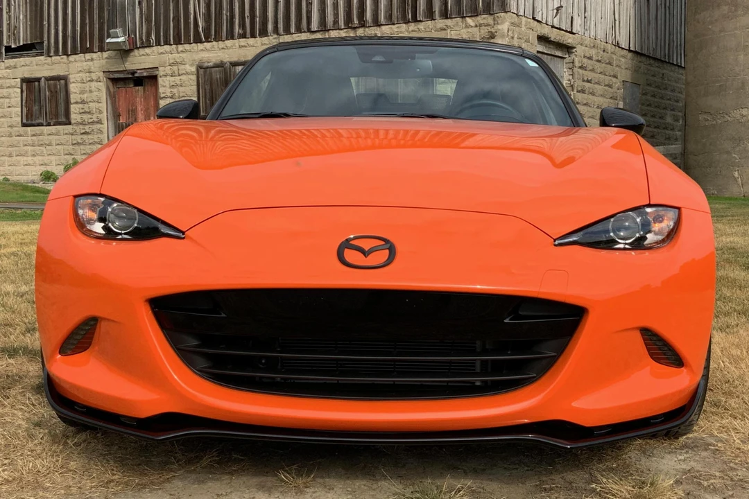 2019 Mazda ND MX-5 Miata - Image 2 of 31