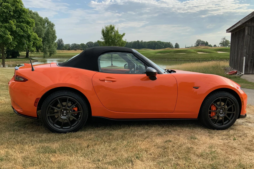 2019 Mazda ND MX-5 Miata - Image 3 of 31