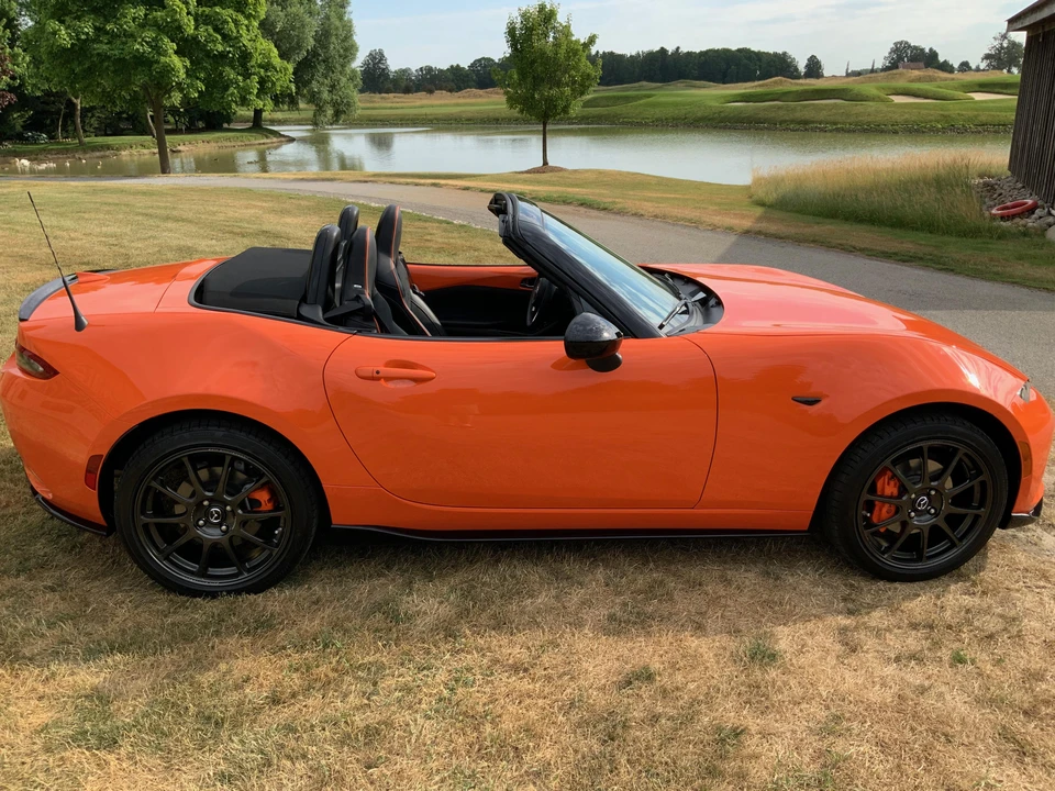 2019 Mazda ND MX-5 Miata - Image 9 of 31