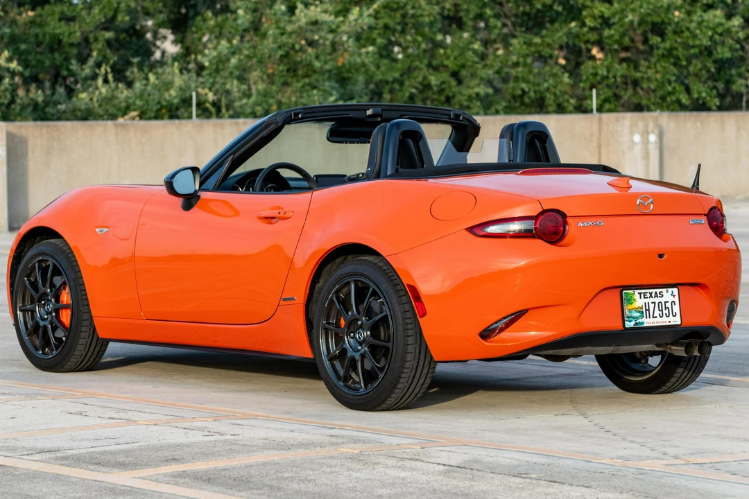 2019 Mazda ND MX-5 Miata - Image 8 of 31