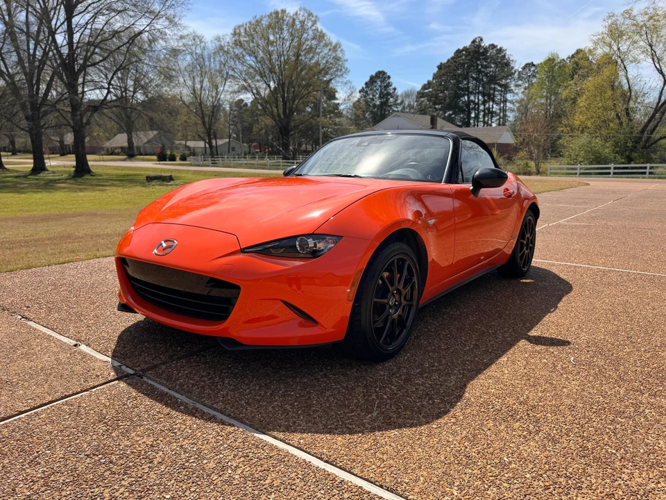 2019 Mazda ND MX-5 Miata - Image 16 of 31