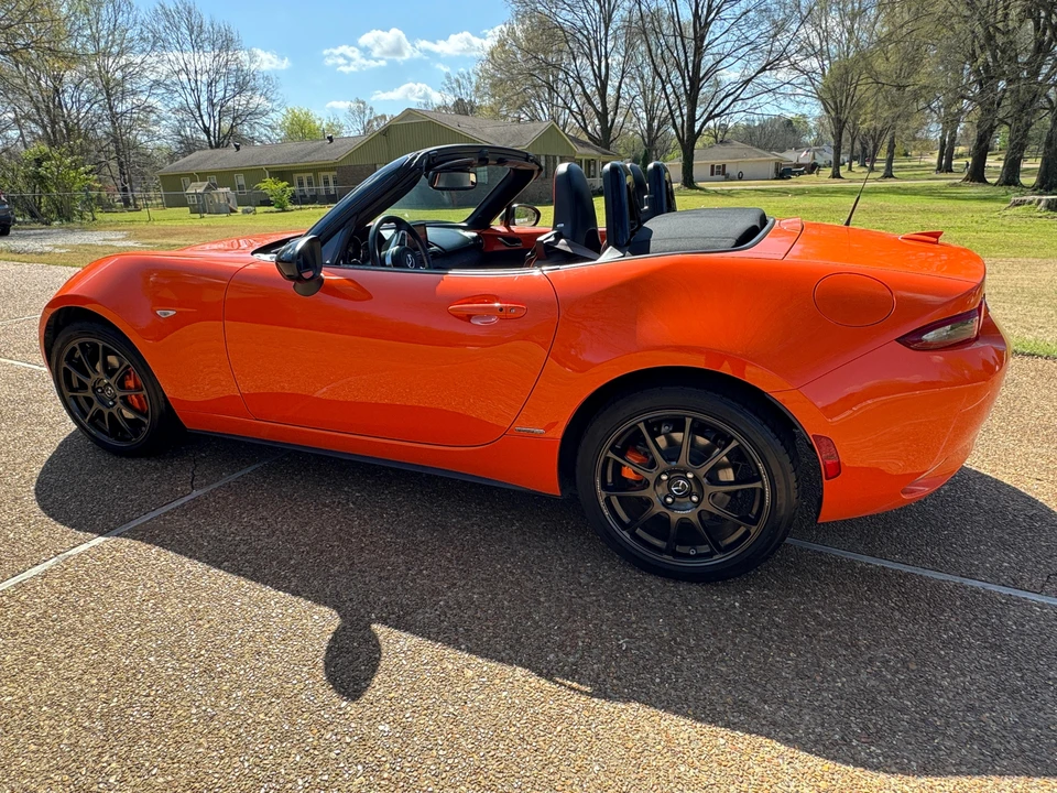 2019 Mazda ND MX-5 Miata - Image 8 of 31