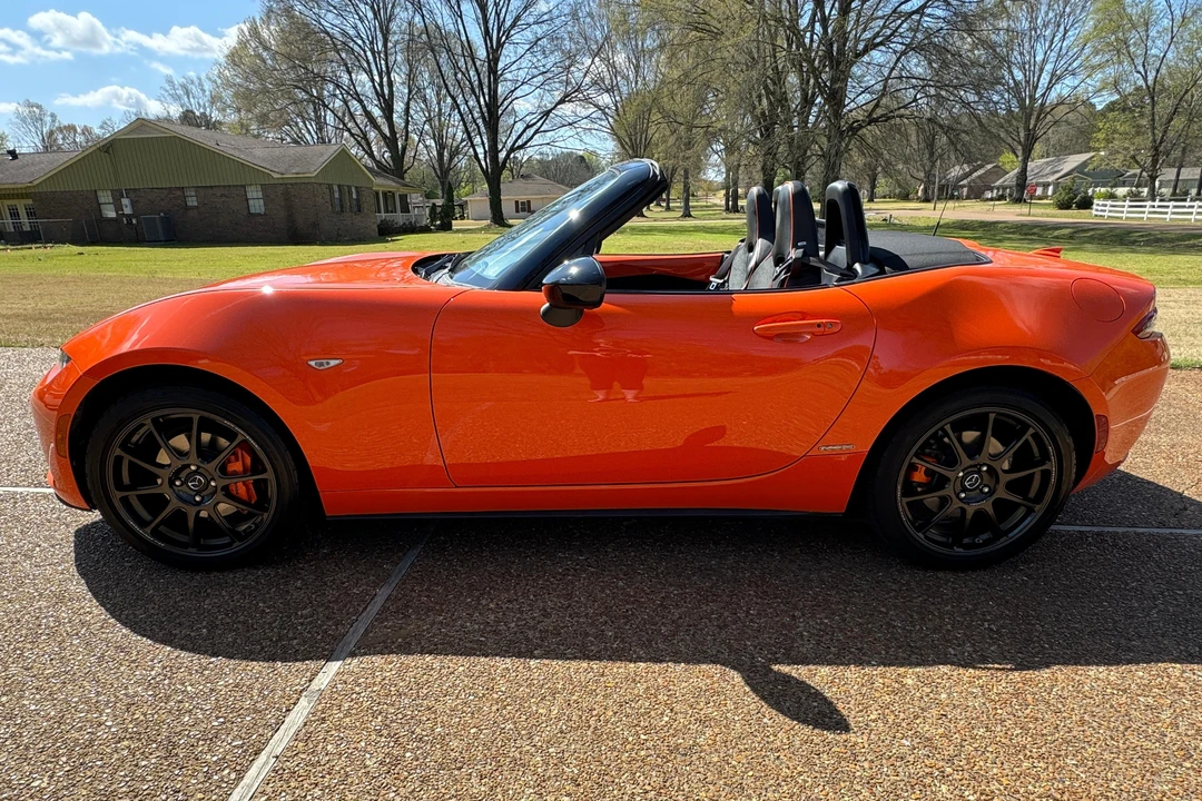 2019 Mazda ND MX-5 Miata - Image 3 of 31