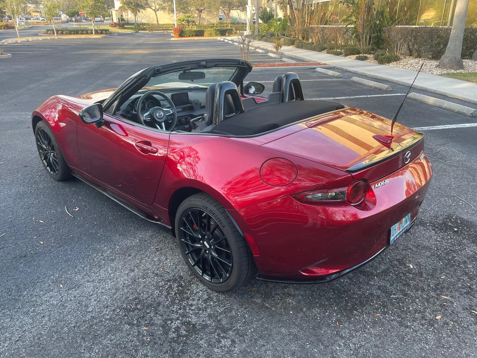2019 Mazda ND MX-5 Miata - Image 11 of 31