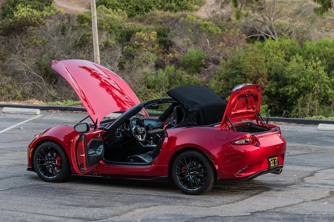 2019 Mazda ND MX-5 Miata - Image 13 of 30