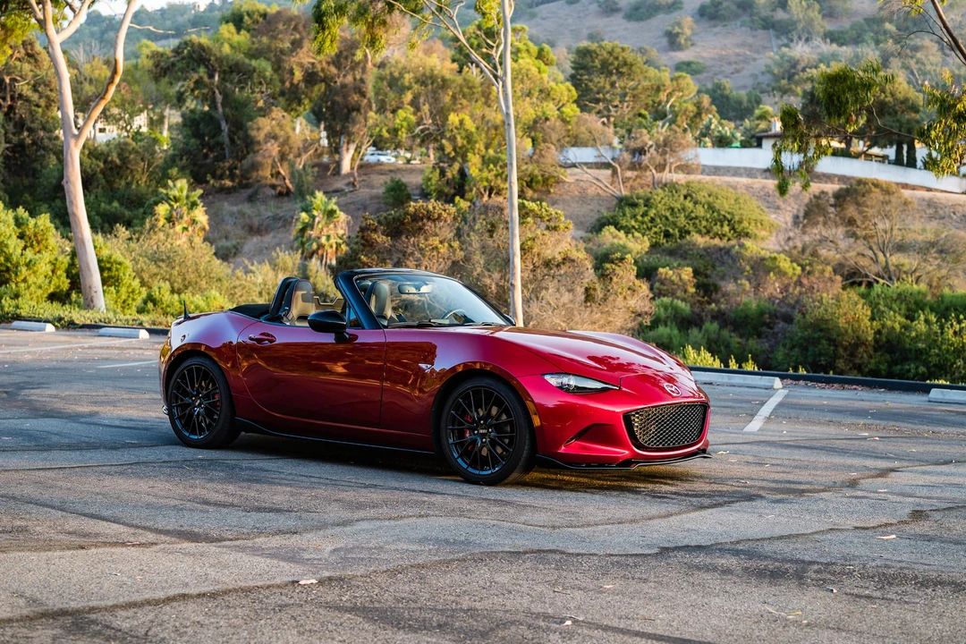 2019 Mazda ND MX-5 Miata - Image 17 of 30