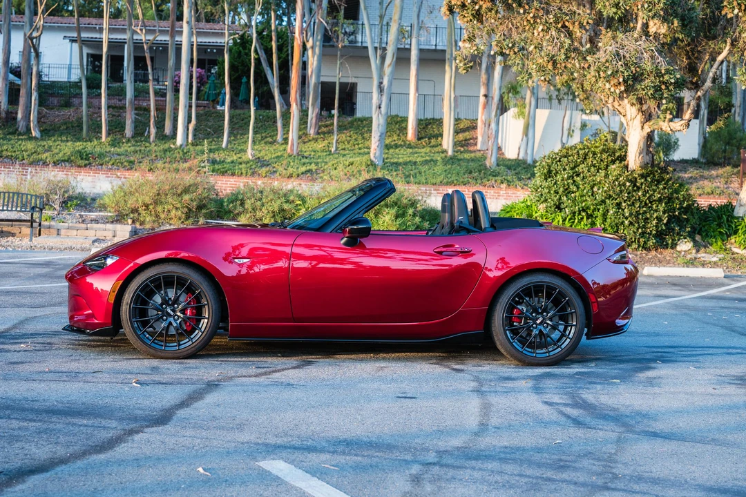 2019 Mazda ND MX-5 Miata - Image 11 of 30