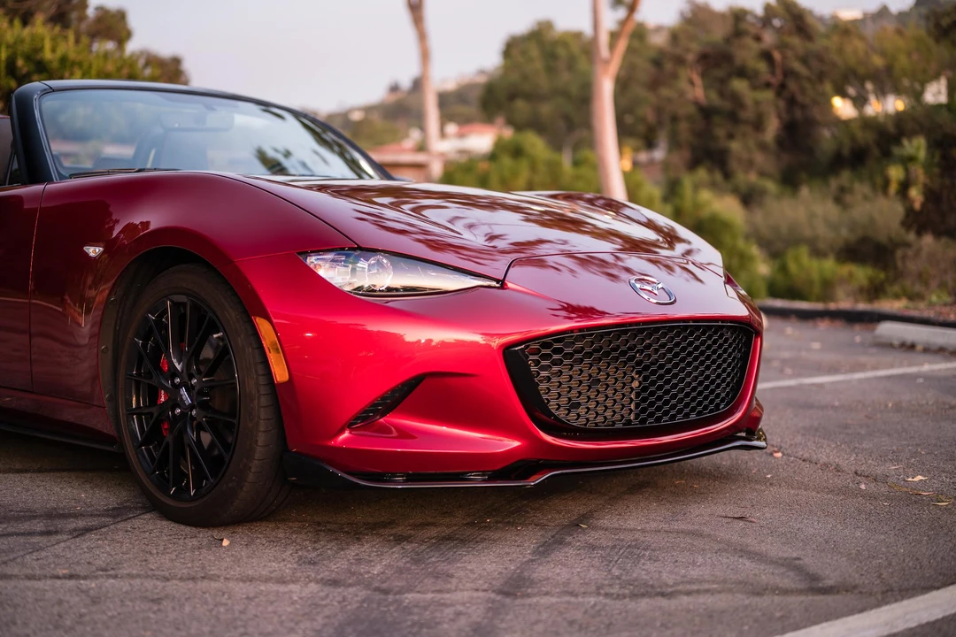 2019 Mazda ND MX-5 Miata - Image 19 of 30