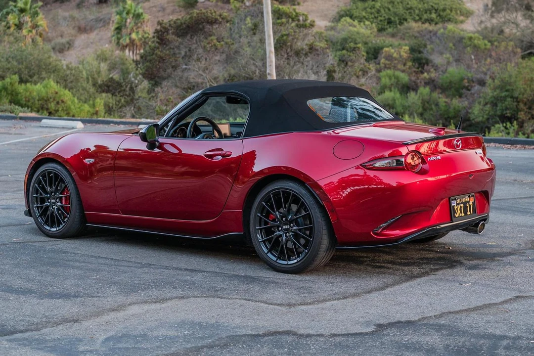 2019 Mazda ND MX-5 Miata - Image 3 of 30