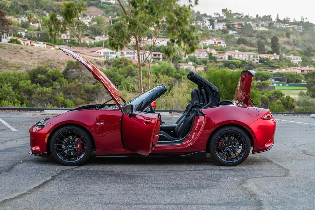 2019 Mazda ND MX-5 Miata - Image 12 of 30