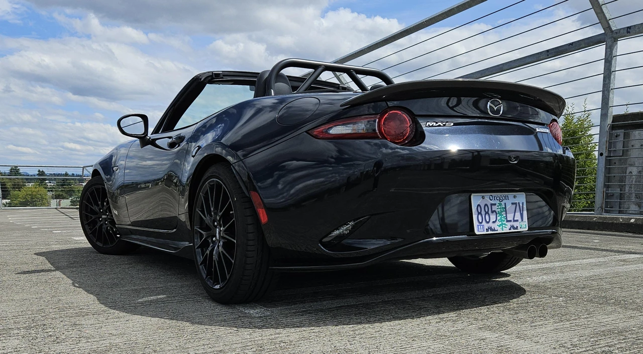 2019 Mazda ND MX-5 Miata - Image 14 of 31