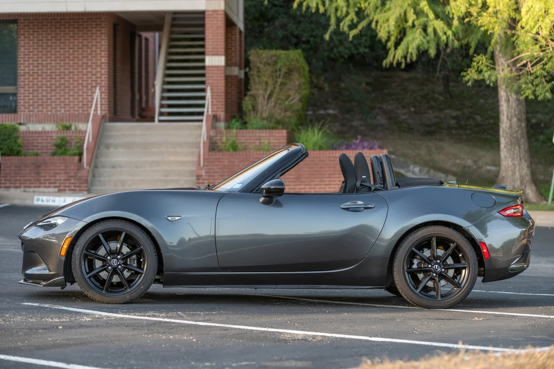 2019 Mazda ND MX-5 Miata - Image 3 of 31